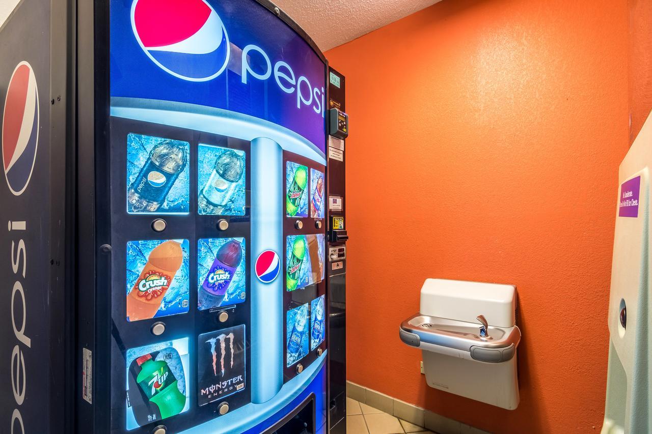 Motel 6-Harvey, Il Экстерьер фото