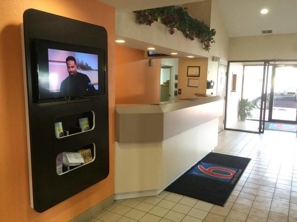 Motel 6-Harvey, Il Экстерьер фото
